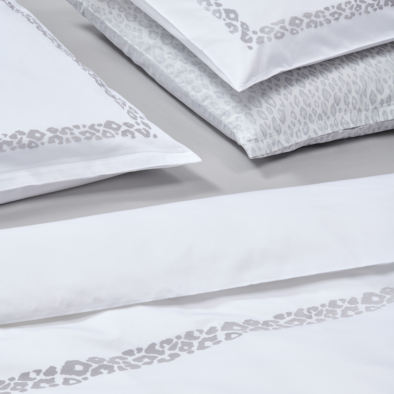 Leo by Christian Fischbacher | Fine Linens