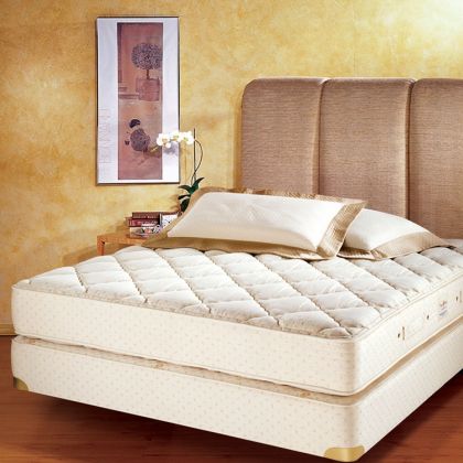 Latex Quilt-top by Royal Pedic